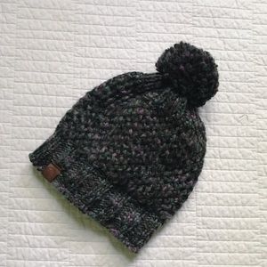 NWOT purple pom pom hat